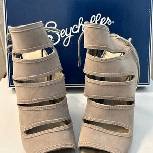 Seychelles Women's Beige Strappy Heels